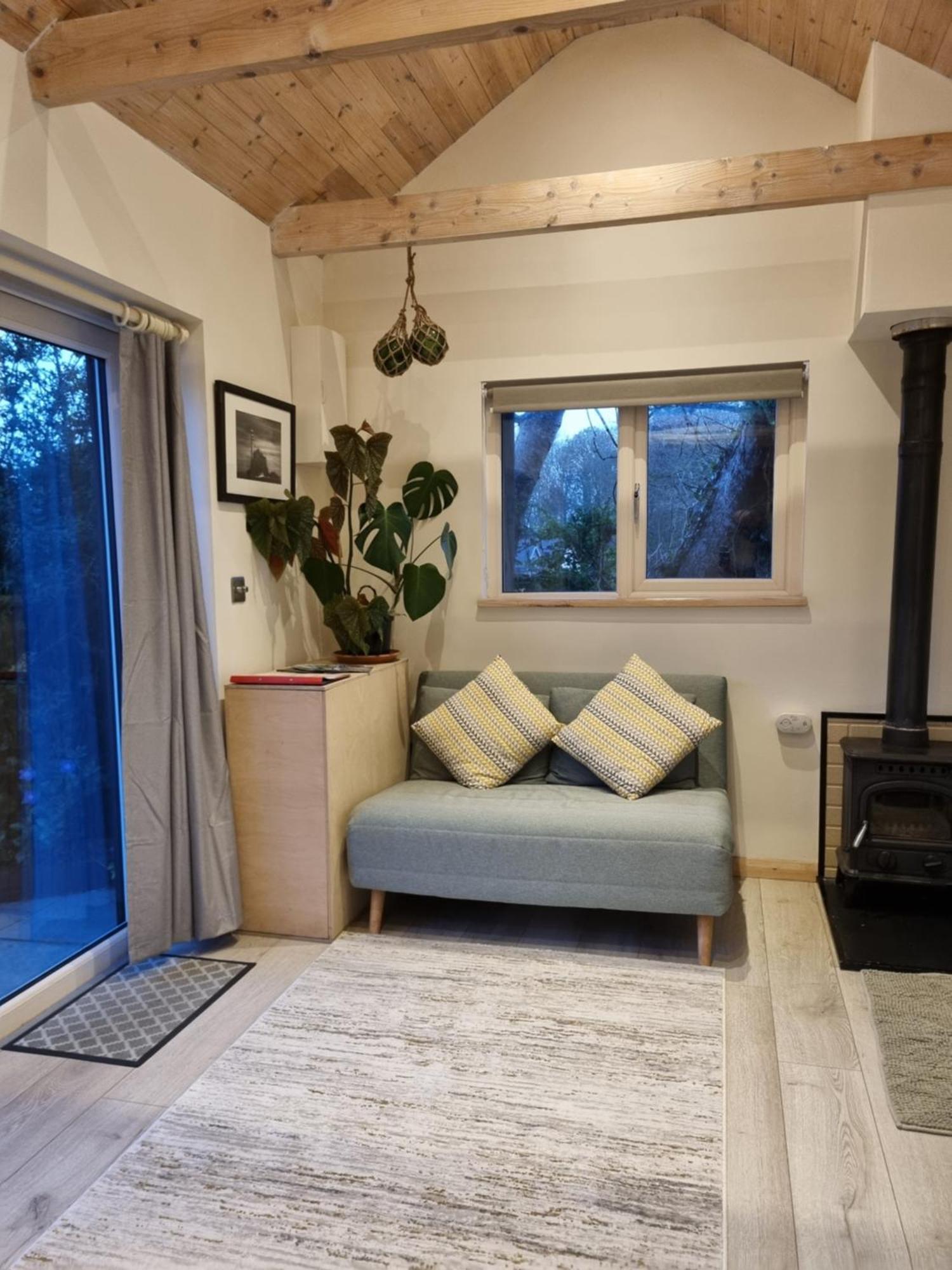 Cosy Cabin Near Lough Hyne Skibbereen Exterior photo